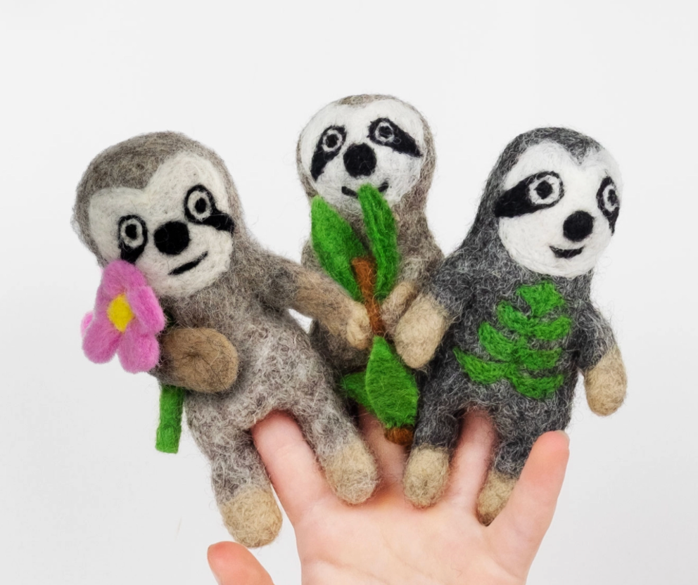 Sloth finger puppet 2025